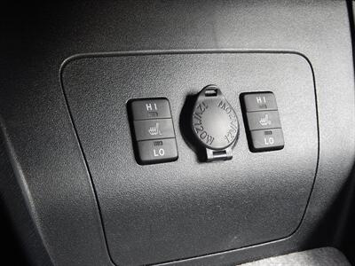 2015 Toyota Prius Plug-in Hybrid   - Photo 19 - San Diego, CA 92126