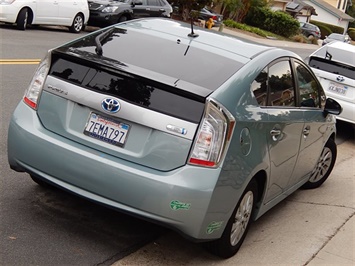 2014 Toyota Prius Plug-in Hybrid   - Photo 6 - San Diego, CA 92126