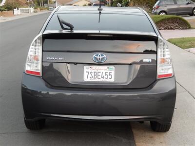 2010 Toyota Prius IV   - Photo 8 - San Diego, CA 92126