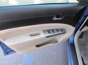 2004 Toyota Prius Leather, Navigation!   - Photo 9 - San Diego, CA 92126