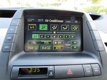 2004 Toyota Prius Leather, Navigation!   - Photo 23 - San Diego, CA 92126