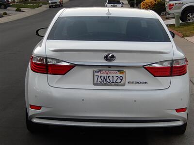 2013 Lexus ES 300h   - Photo 6 - San Diego, CA 92126
