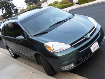 2004 Toyota Sienna XLE Limited 7 Passenger   - Photo 2 - San Diego, CA 92126