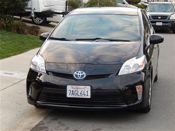 2013 Toyota Prius III SOLAR   - Photo 3 - San Diego, CA 92126