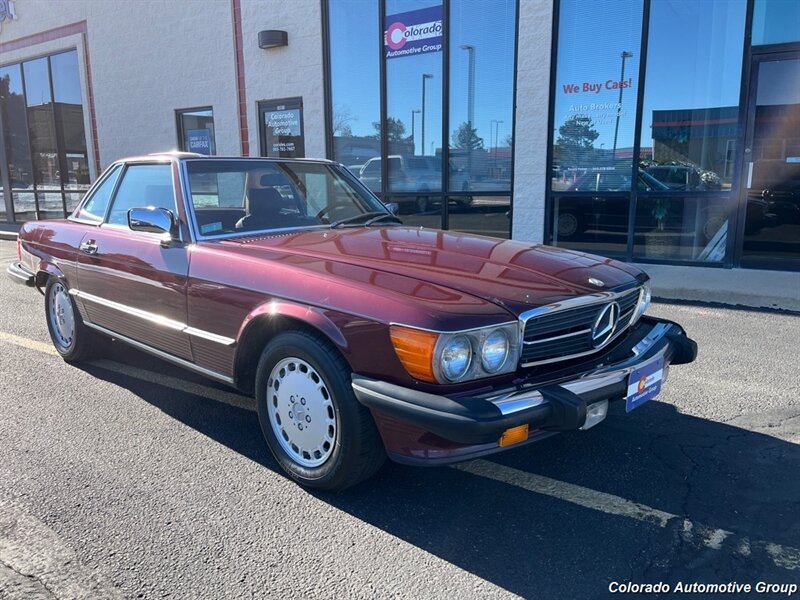 1987 Mercedes-Benz 560-Class 560 SL  