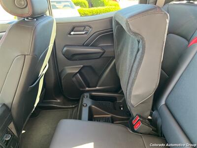 2023 Chevrolet Colorado Z71   - Photo 37 - Highlands Ranch, CO 80126