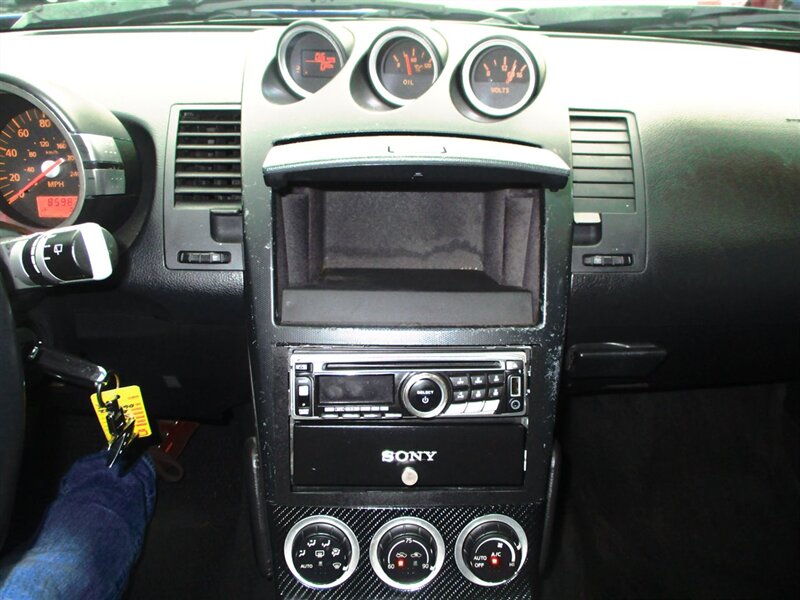 2004 Nissan 350Z photo