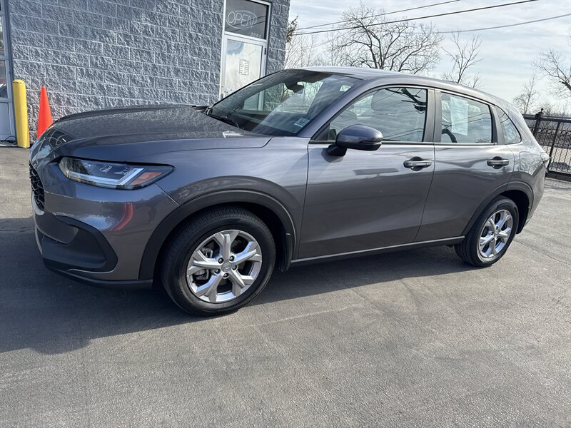 2025 Honda HR-V LX   - Photo 2 - Lynwood, IL 60411