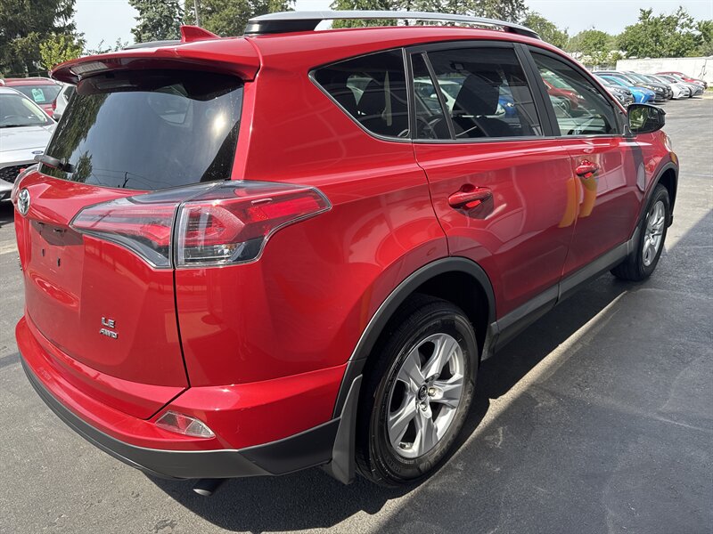 2017 Toyota RAV4 LE   - Photo 6 - Lynwood, IL 60411