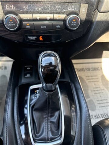 2019 Nissan Rogue SL AWD - Photo 19 - Lynwood, IL 60411