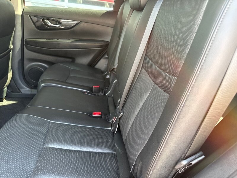 2019 Nissan Rogue SL AWD - Photo 12 - Lynwood, IL 60411