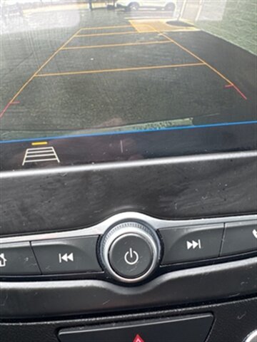 2019 Chevrolet Equinox LT - Photo 15 - Lynwood, IL 60411