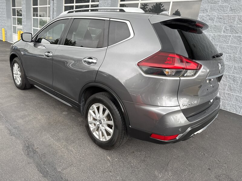 2020 Nissan Rogue S - Photo 4 - Lynwood, IL 60411