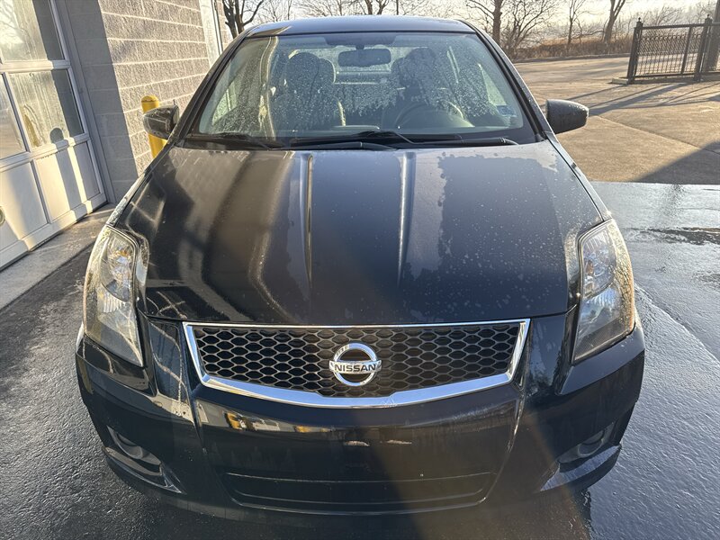 2011 Nissan Sentra 2.0 - Photo 2 - Lynwood, IL 60411