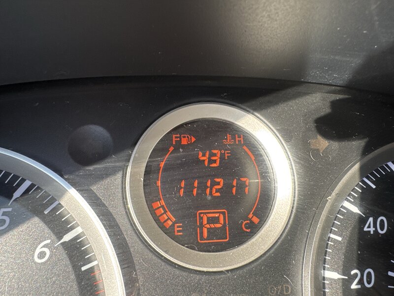 2011 Nissan Sentra 2.0 - Photo 14 - Lynwood, IL 60411