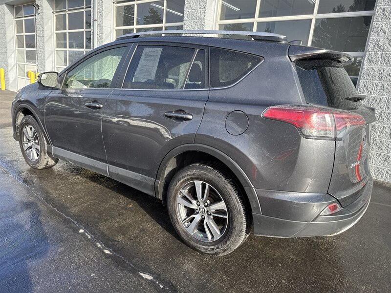 2016 Toyota RAV4 XLE   - Photo 4 - Lynwood, IL 60411