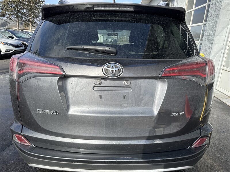 2016 Toyota RAV4 XLE   - Photo 5 - Lynwood, IL 60411
