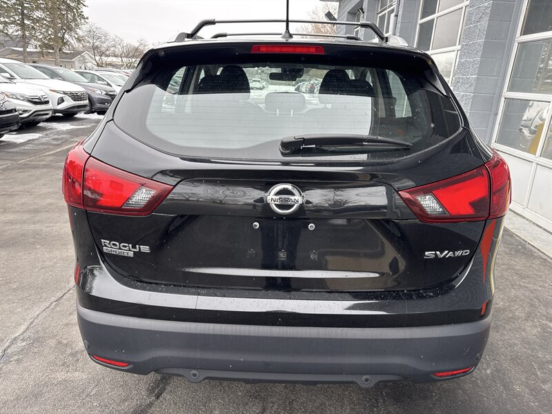 2019 Nissan Rogue Sport S - Photo 5 - Lynwood, IL 60411