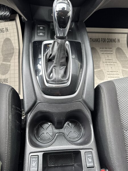 2019 Nissan Rogue Sport S - Photo 16 - Lynwood, IL 60411