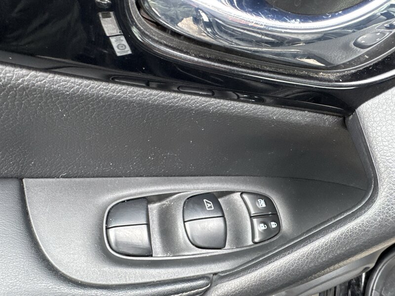 2019 Nissan Rogue Sport S - Photo 12 - Lynwood, IL 60411