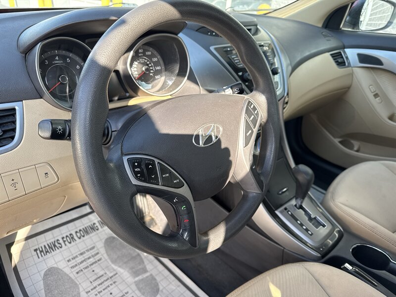 2013 Hyundai ELANTRA GLS - Photo 8 - Lynwood, IL 60411