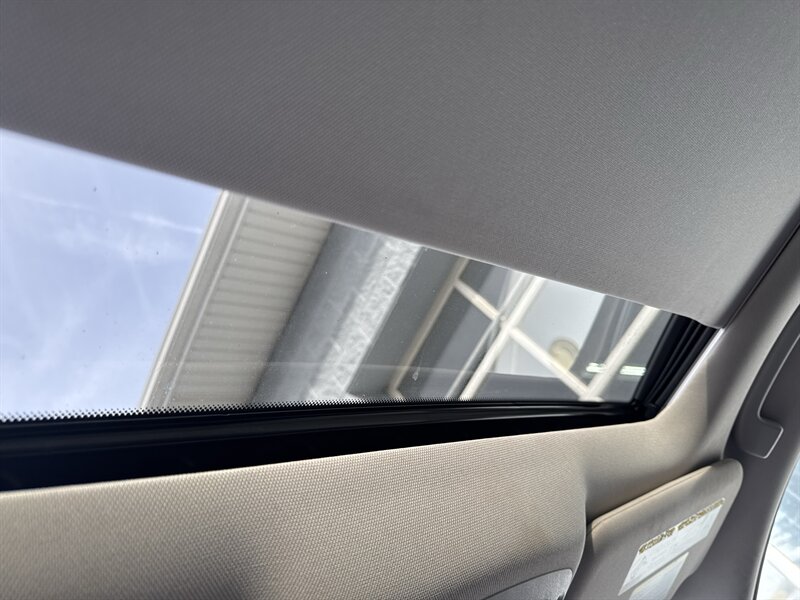 2016 Nissan Rogue SV  AWD - Photo 19 - Lynwood, IL 60411