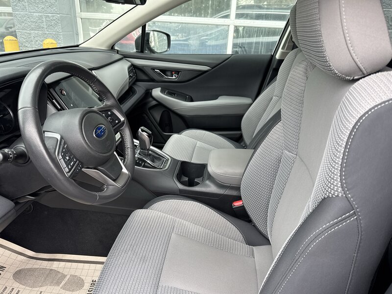 2024 Subaru Outback Premium   - Photo 7 - Lynwood, IL 60411