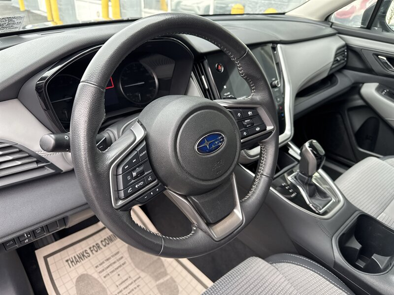 2024 Subaru Outback Premium   - Photo 8 - Lynwood, IL 60411