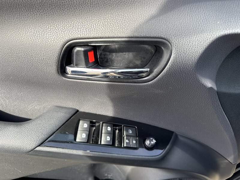 2018 Toyota Prius Two Eco - Photo 10 - Lynwood, IL 60411