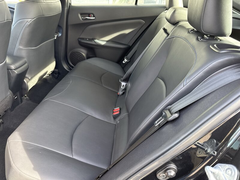 2018 Toyota Prius Two Eco - Photo 11 - Lynwood, IL 60411