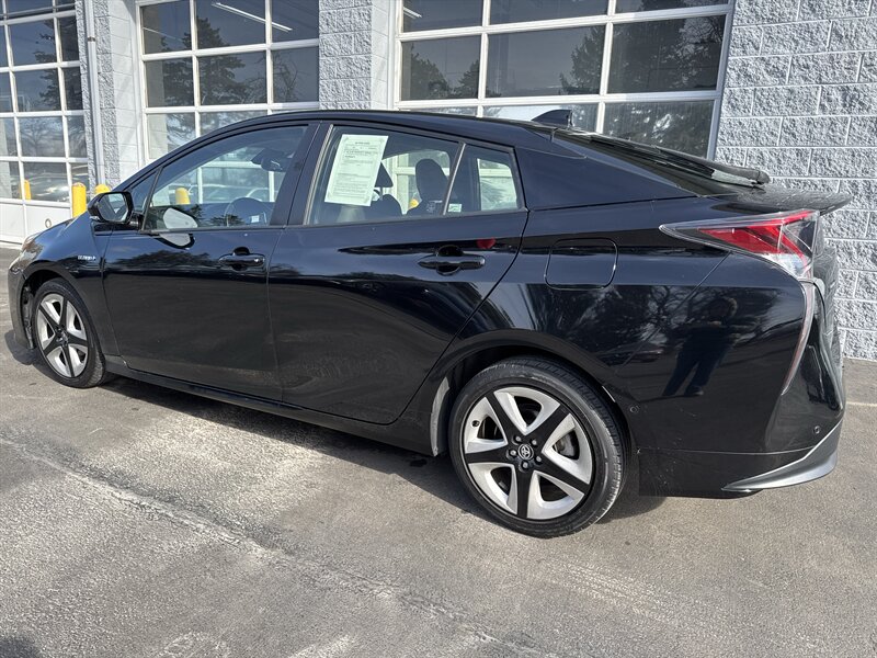 2018 Toyota Prius Two Eco - Photo 4 - Lynwood, IL 60411