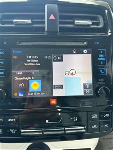 2016 Toyota Prius Two Eco   - Photo 17 - Lynwood, IL 60411