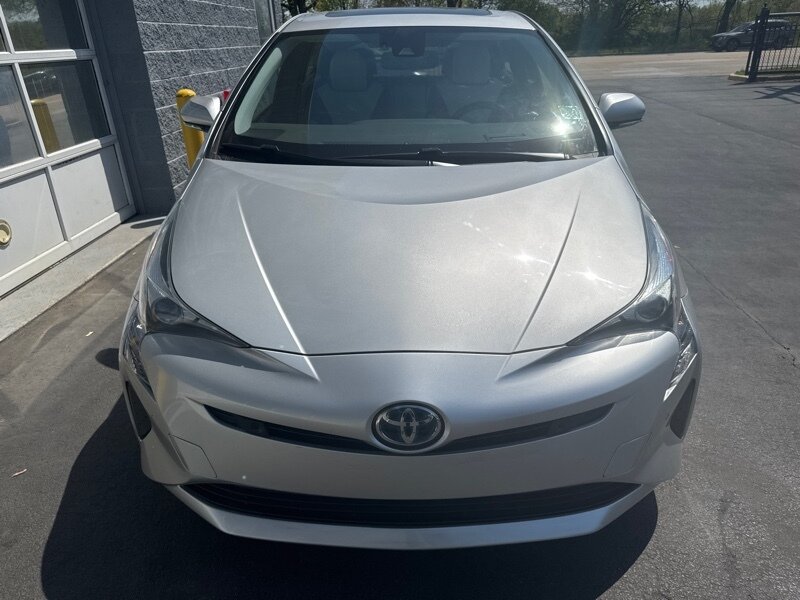 2016 Toyota Prius Two Eco   - Photo 2 - Lynwood, IL 60411