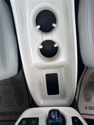 2016 Toyota Prius Two Eco   - Photo 16 - Lynwood, IL 60411