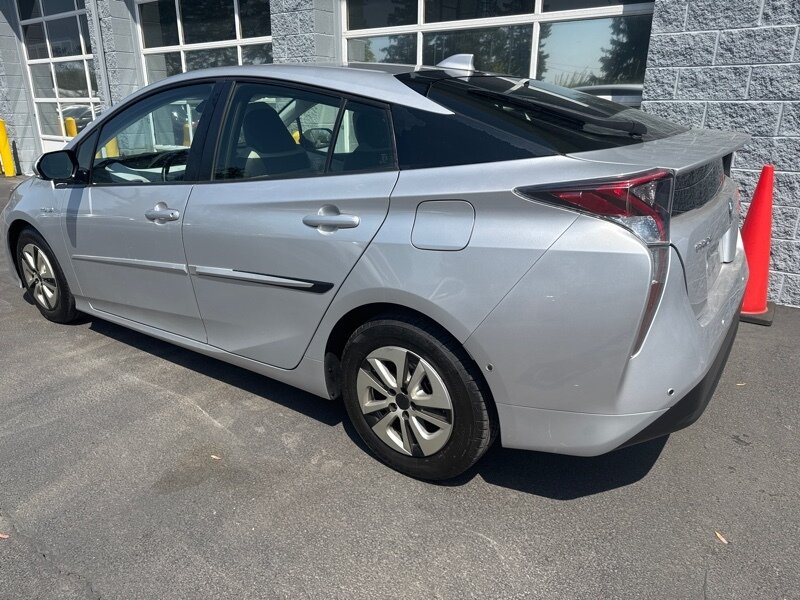 2016 Toyota Prius Two Eco   - Photo 4 - Lynwood, IL 60411