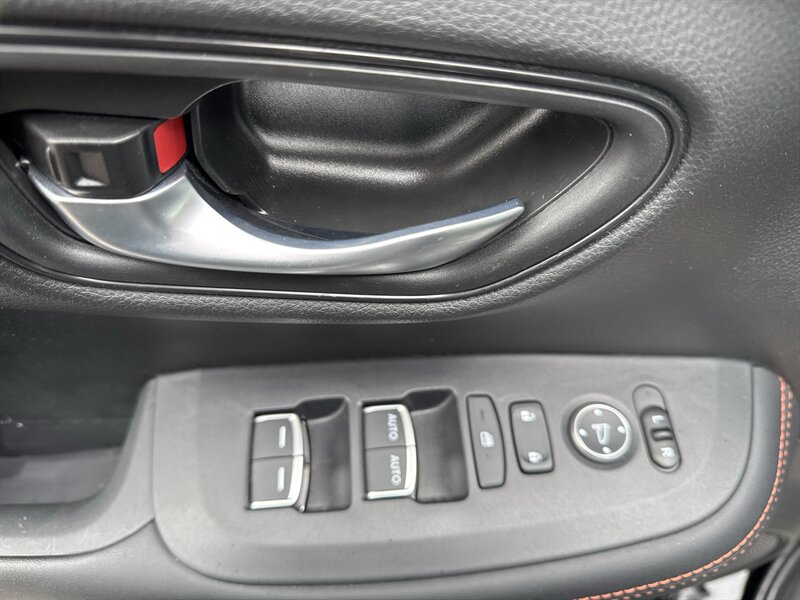 2025 Honda HR-V Sport - Photo 11 - Lynwood, IL 60411