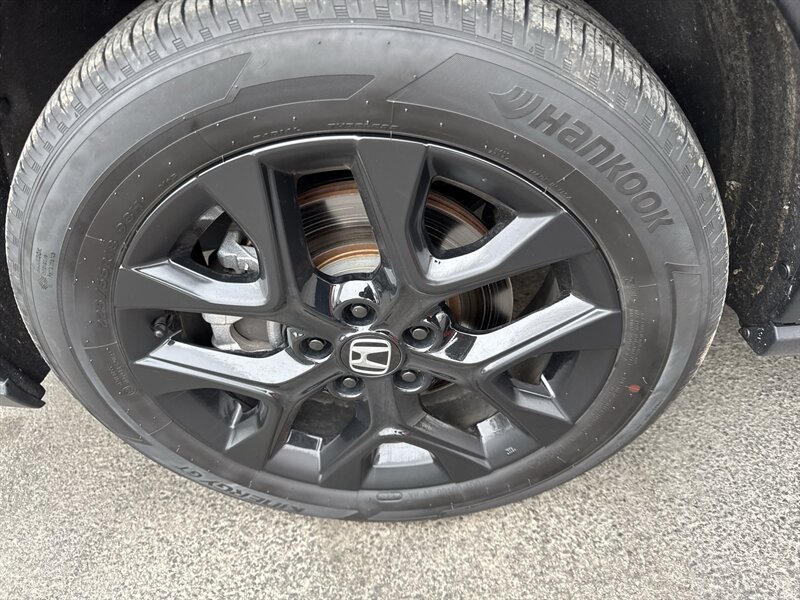 2025 Honda HR-V Sport - Photo 7 - Lynwood, IL 60411