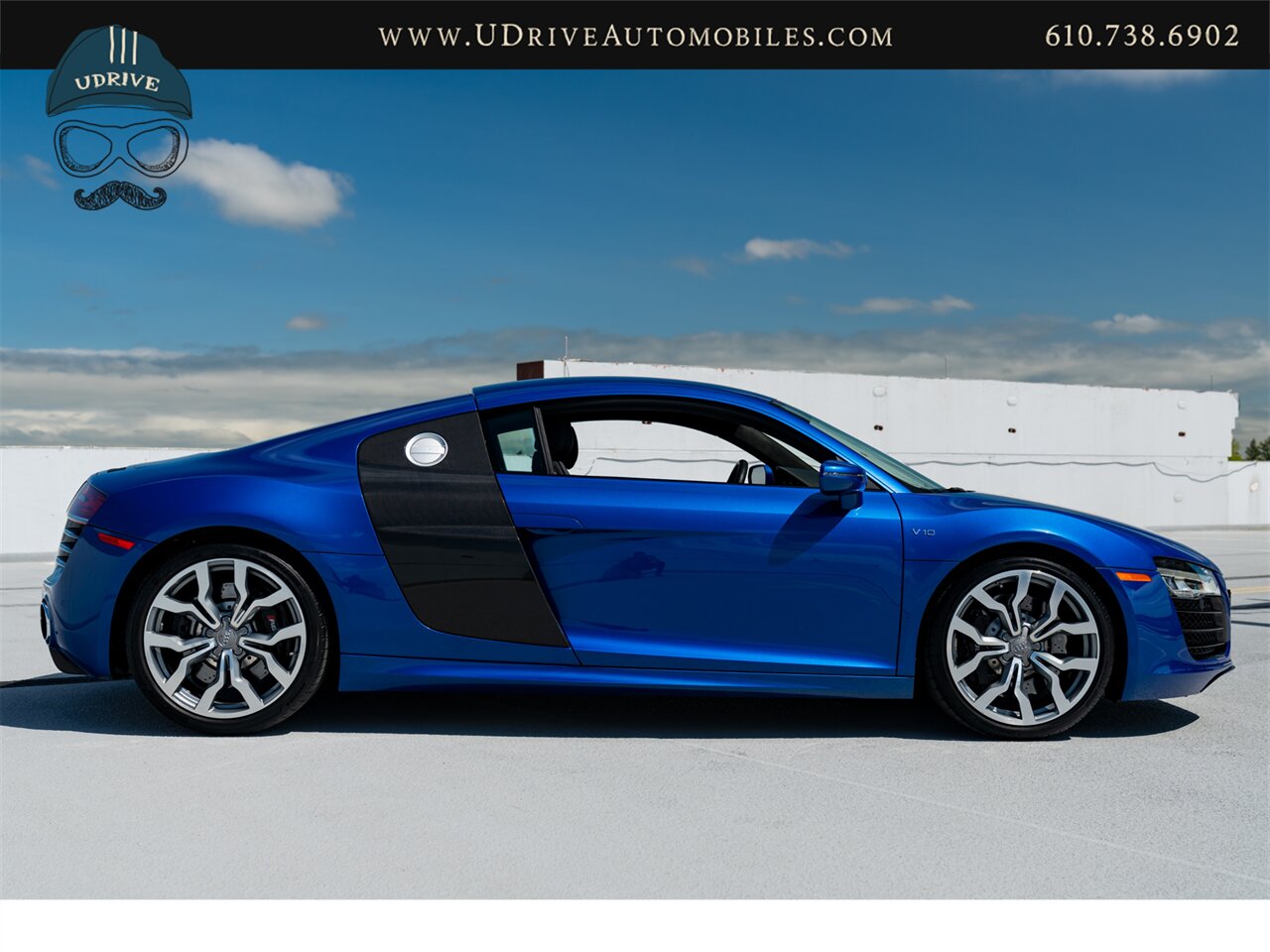 2015 Audi R8 5.2 V10 Quattro 6 Speed Manual 10k Miles  Diamond Stitched Leather 1 of 2 - Photo 16 - West Chester, PA 19382