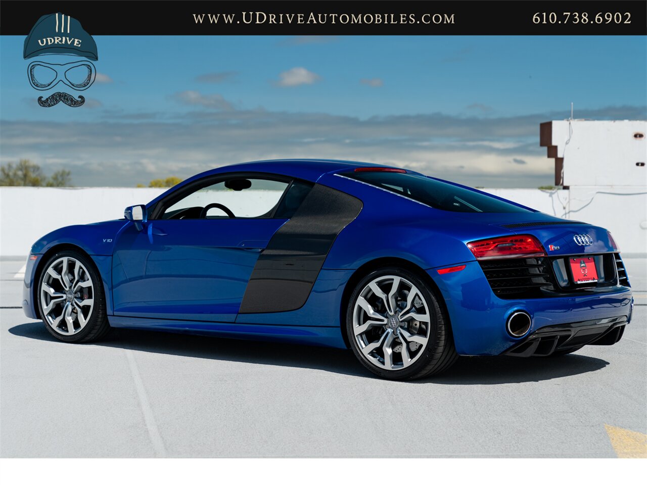 2015 Audi R8 5.2 V10 Quattro 6 Speed Manual 10k Miles  Diamond Stitched Leather 1 of 2 - Photo 23 - West Chester, PA 19382