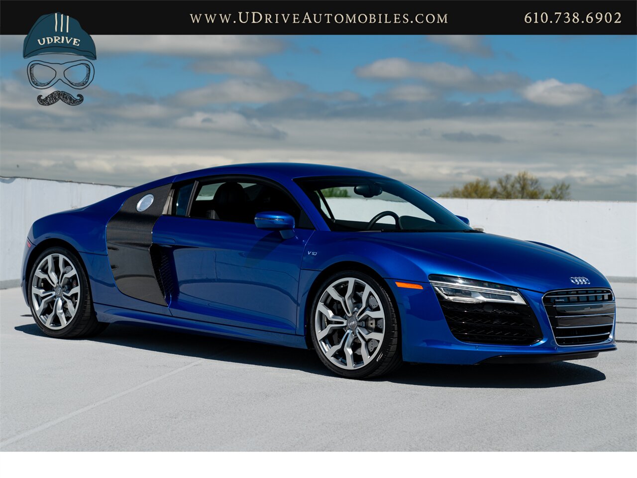 2015 Audi R8 5.2 V10 Quattro 6 Speed Manual 10k Miles  Diamond Stitched Leather 1 of 2 - Photo 14 - West Chester, PA 19382