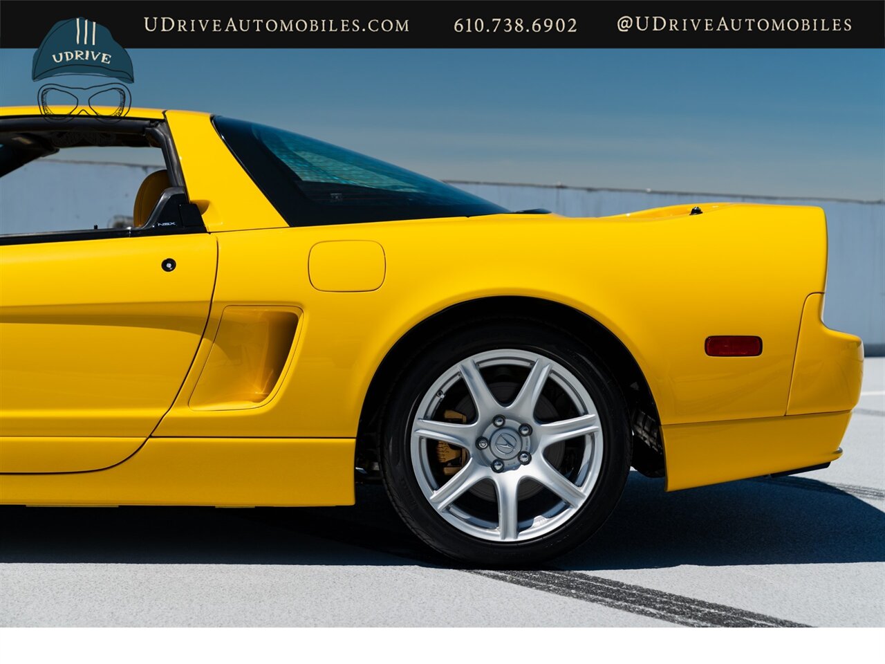 2003 Acura NSX NSX-T  Spa Yellow over Yellow Lthr 1 of 13 Produced - Photo 24 - West Chester, PA 19382