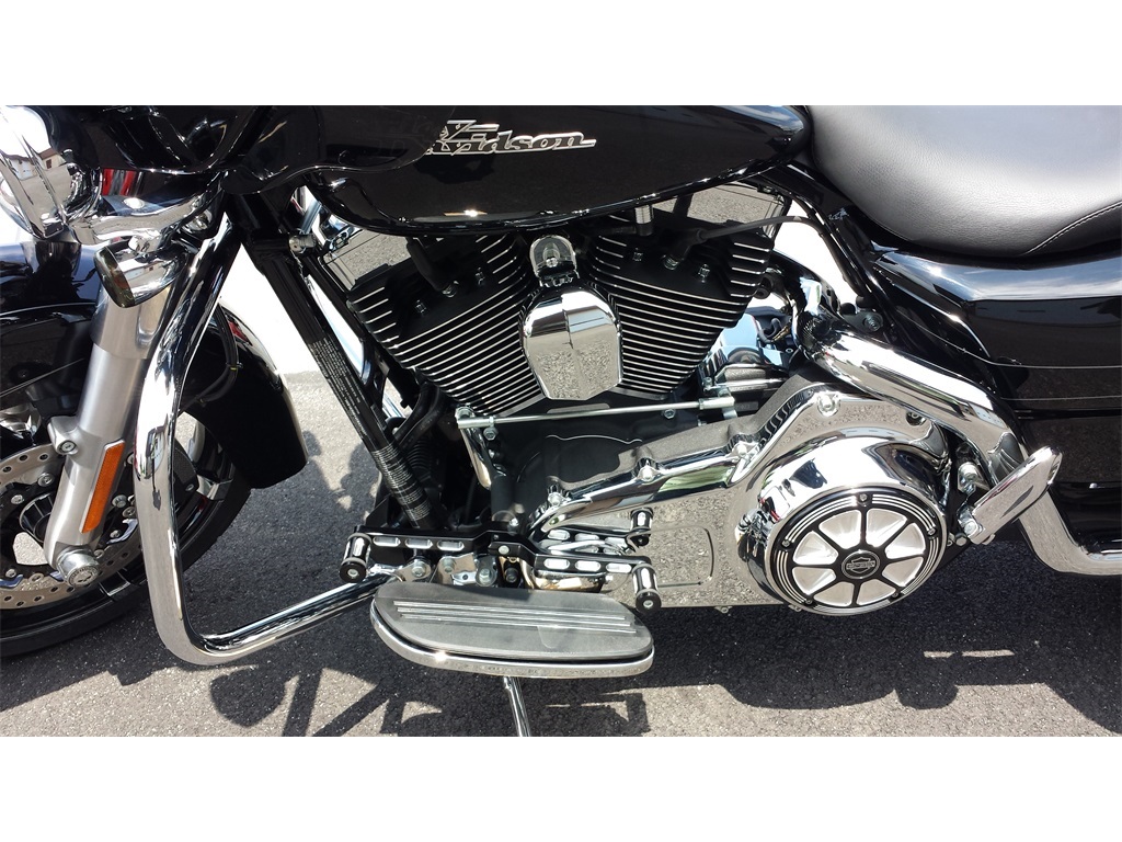 2014 Harley-Davidson Touring Street Glide   - Photo 33 - West Chester, PA 19382