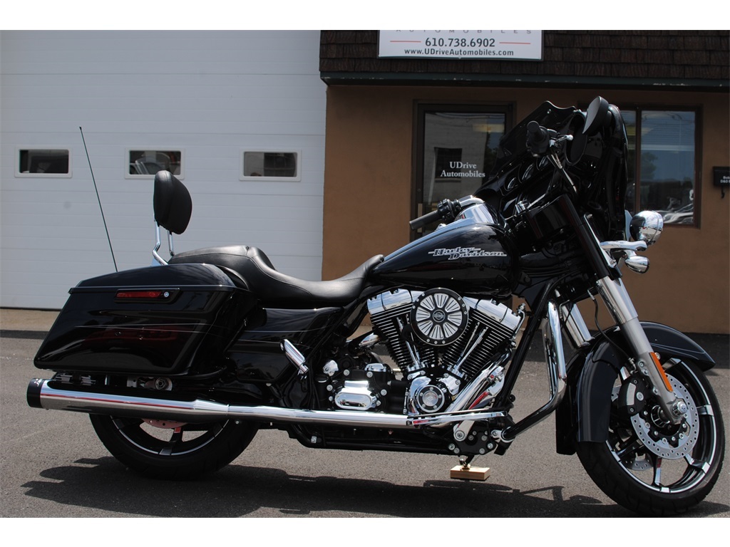 2014 Harley-Davidson Touring Street Glide   - Photo 25 - West Chester, PA 19382