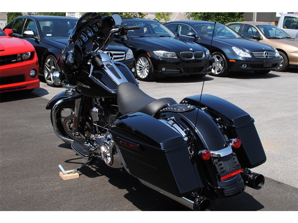 2014 Harley-Davidson Touring Street Glide   - Photo 15 - West Chester, PA 19382