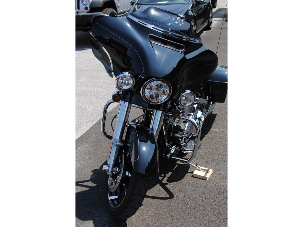 2014 Harley-Davidson Touring Street Glide   - Photo 17 - West Chester, PA 19382