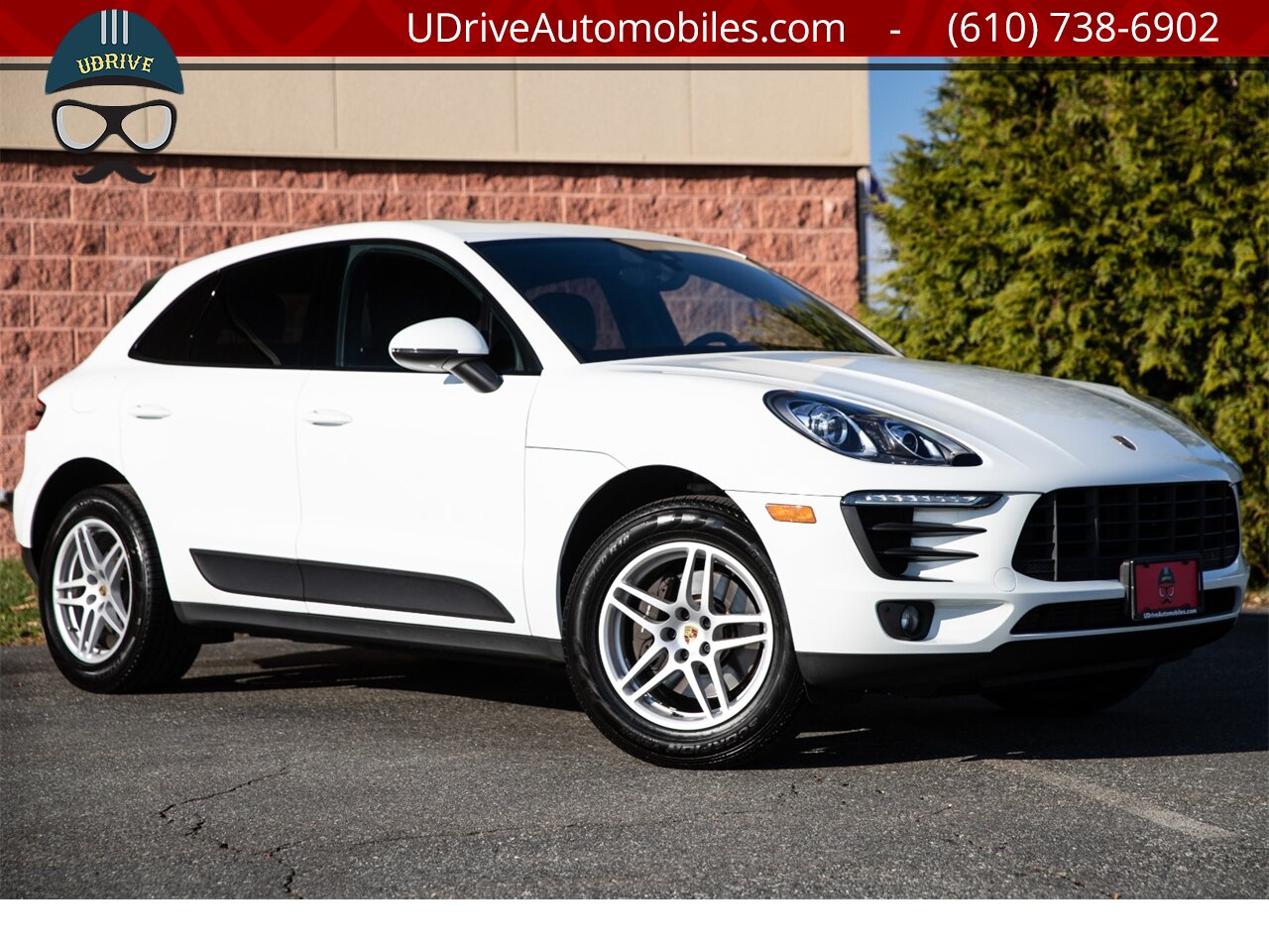 2017 Porsche Macan Pano NAV LCA Htd Seats Htd Steering Whl   - Photo 4 - West Chester, PA 19382