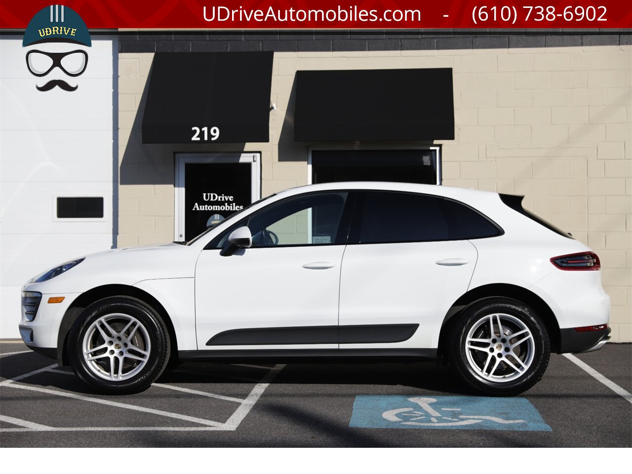 2017 Porsche Macan Pano NAV LCA Htd Seats Htd Steering Whl   - Photo 7 - West Chester, PA 19382