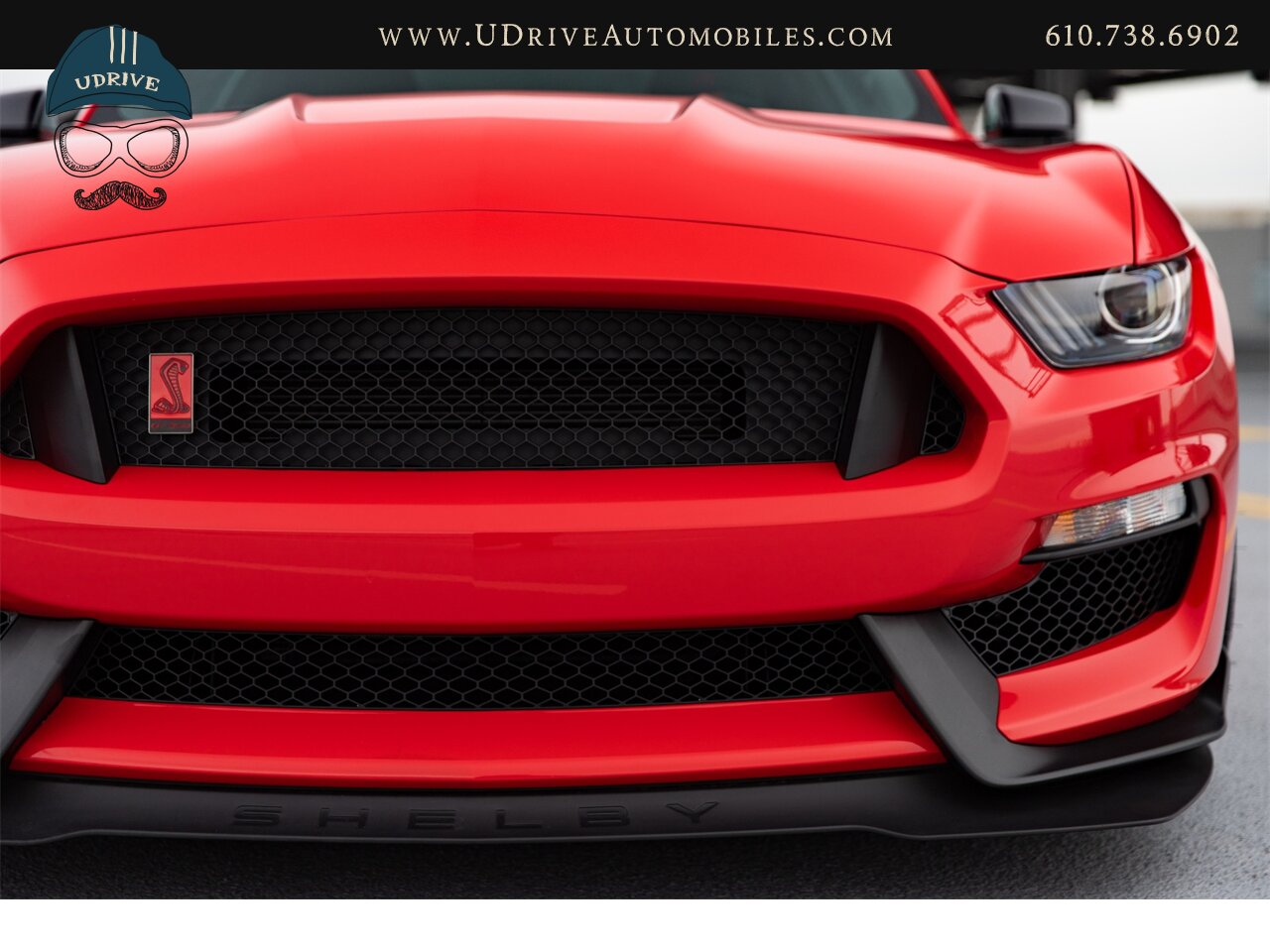 2016 Ford Mustang Shelby GT350R 3k Miles Electronics Pkg  1 of 32 Race Red Produced for USA As New - Photo 12 - West Chester, PA 19382