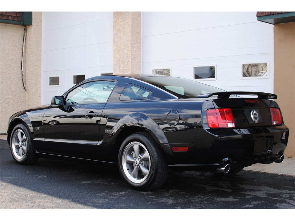 2006 Ford Mustang GT Premium   - Photo 12 - West Chester, PA 19382