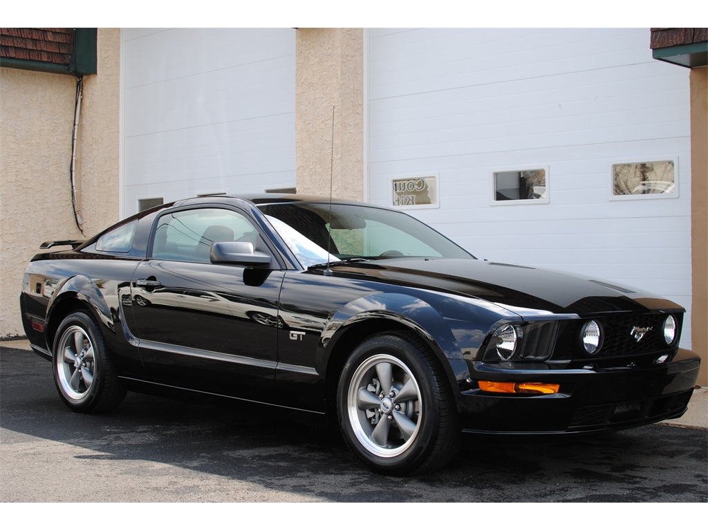 2006 Ford Mustang GT Premium   - Photo 5 - West Chester, PA 19382